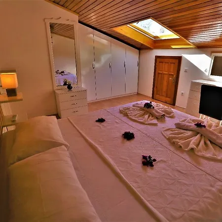 Jolly Apart Sultan House Apartment